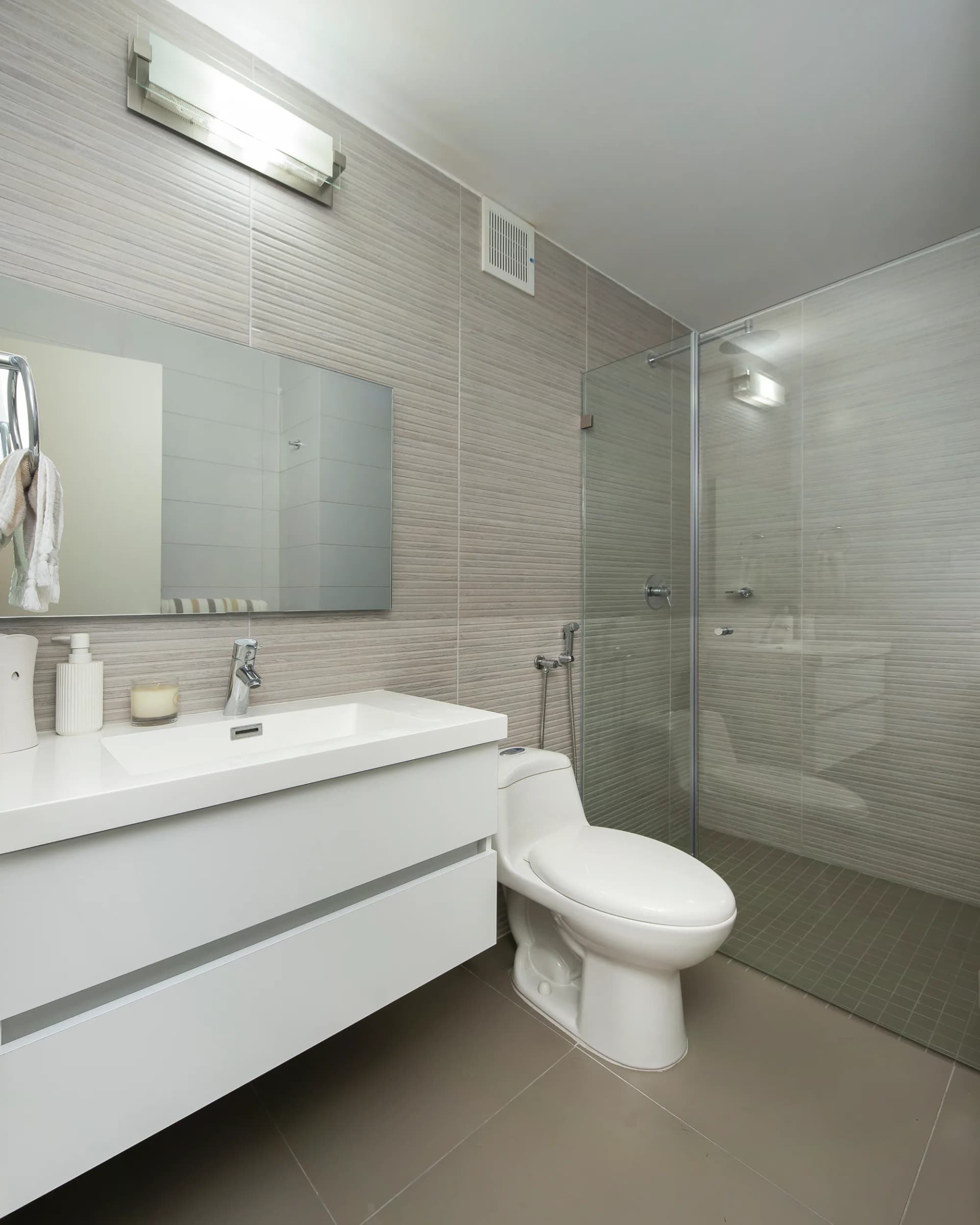 Bano — apartamento en PH Altamira Residence