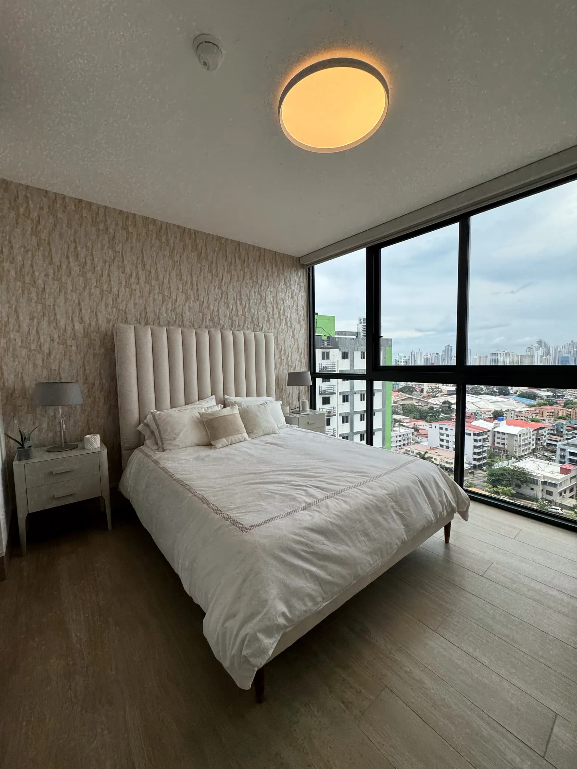 Recamara Principal — apartamento en PH Balcony