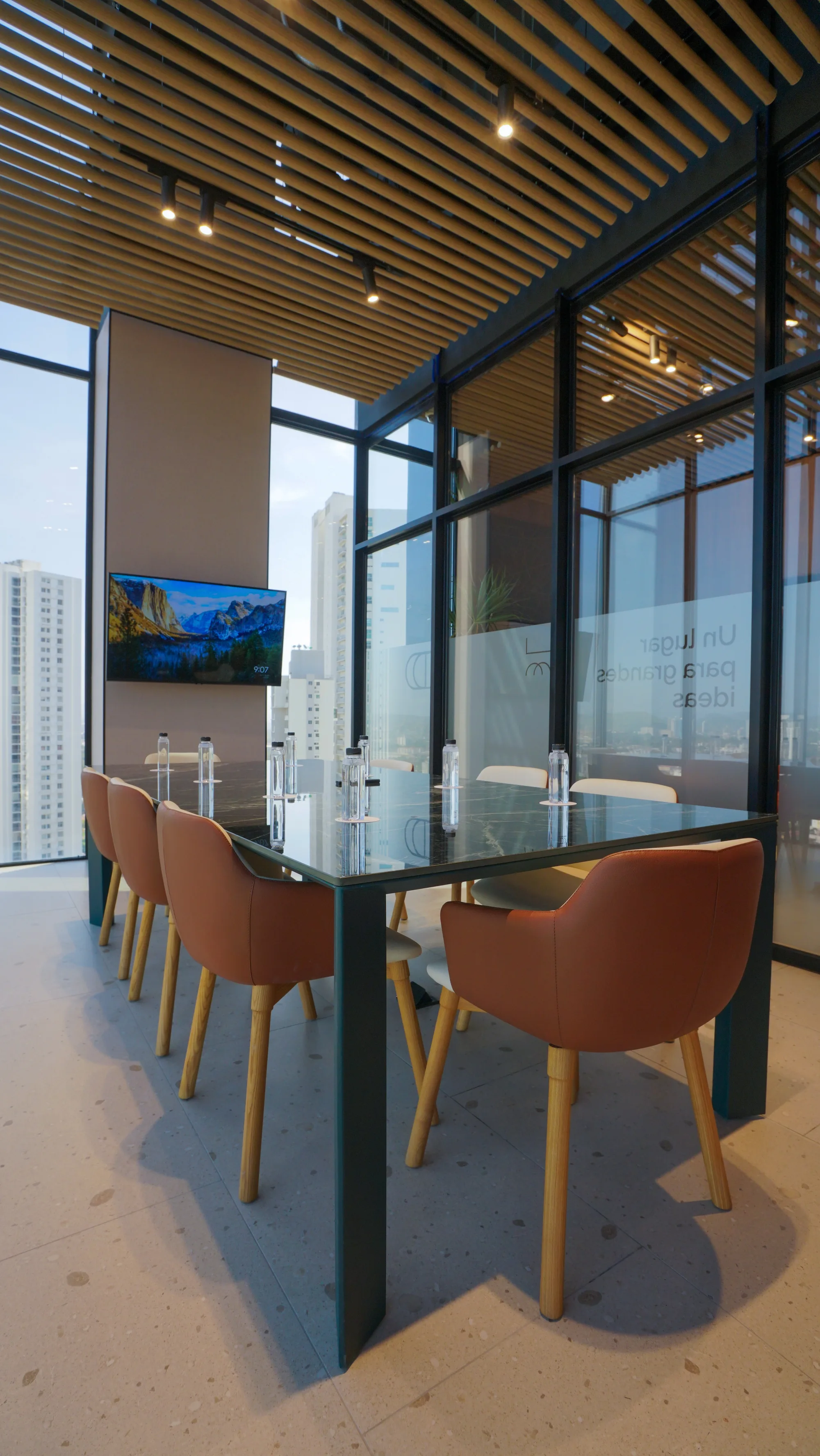 Conference Room de PH Dovle Cincuentenario