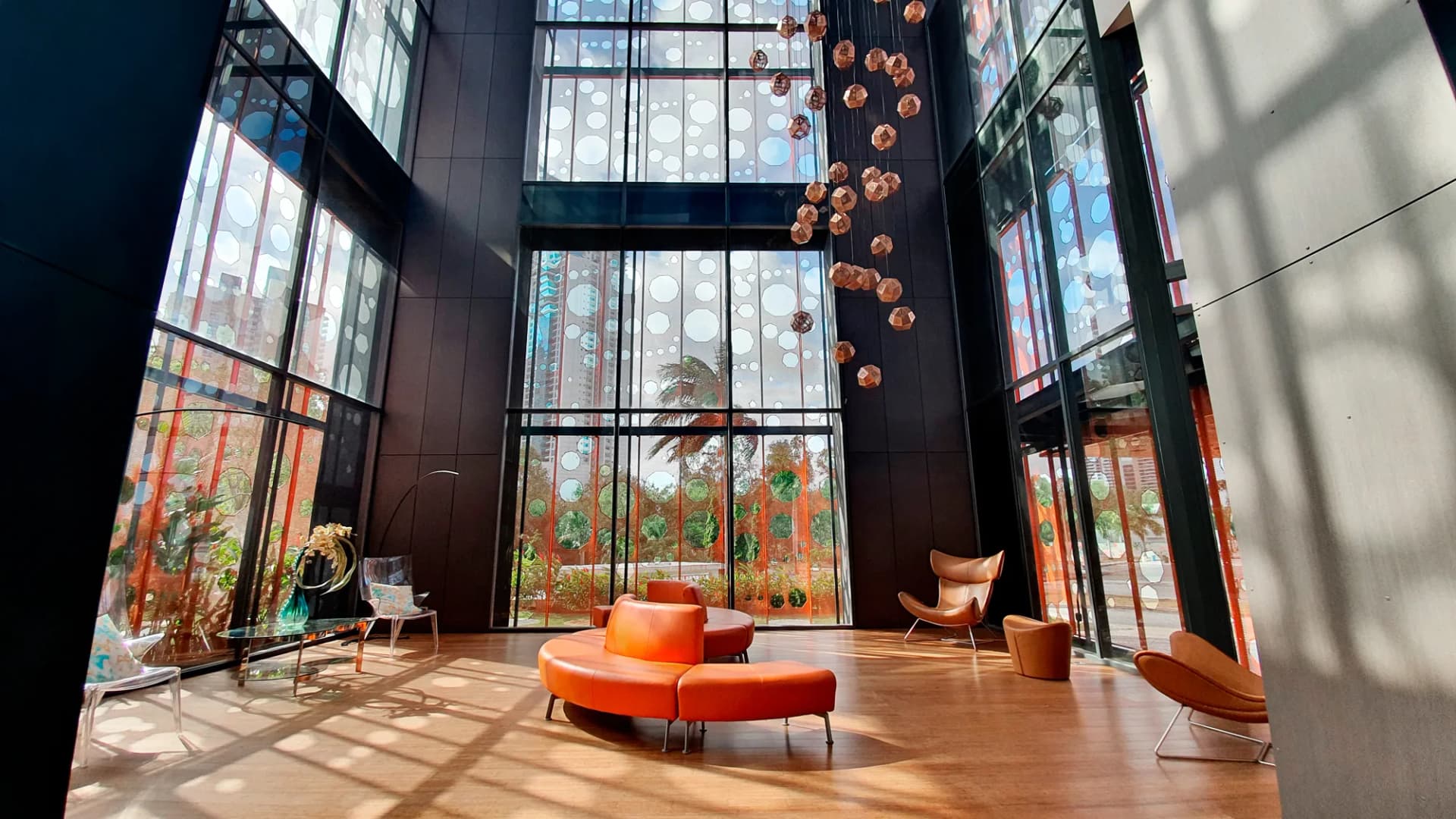 Lobby — PH Paramount