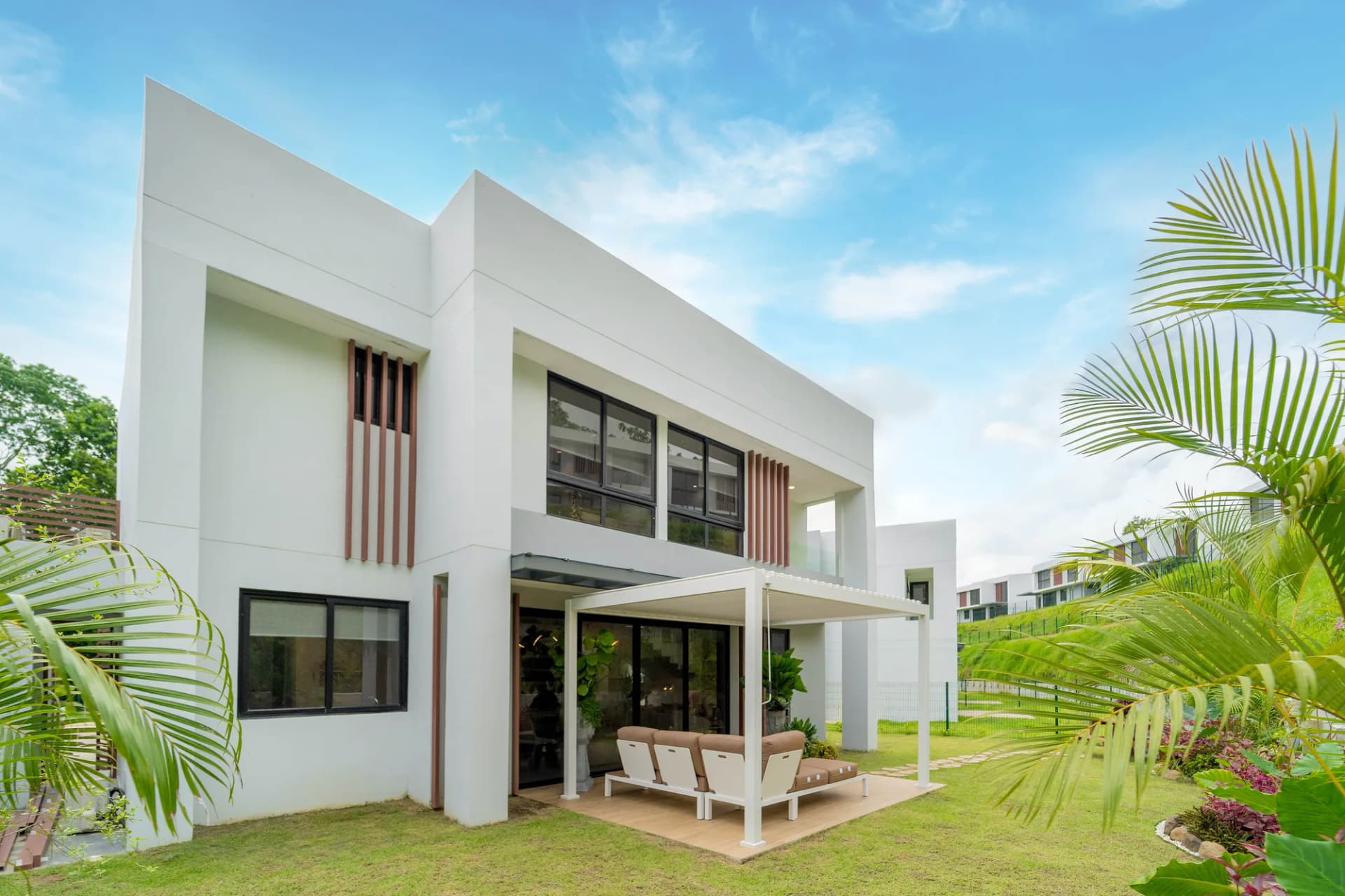 Vista — PH Riverwalk Villas