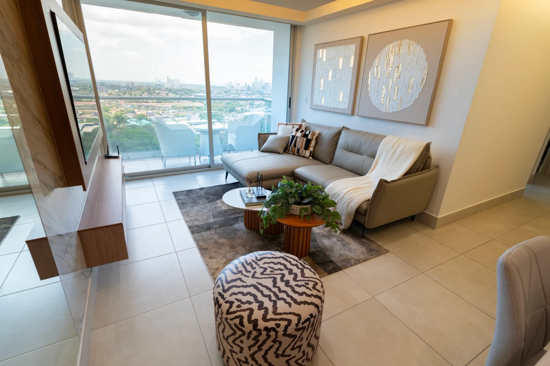 OK — apartamento en Sky Point