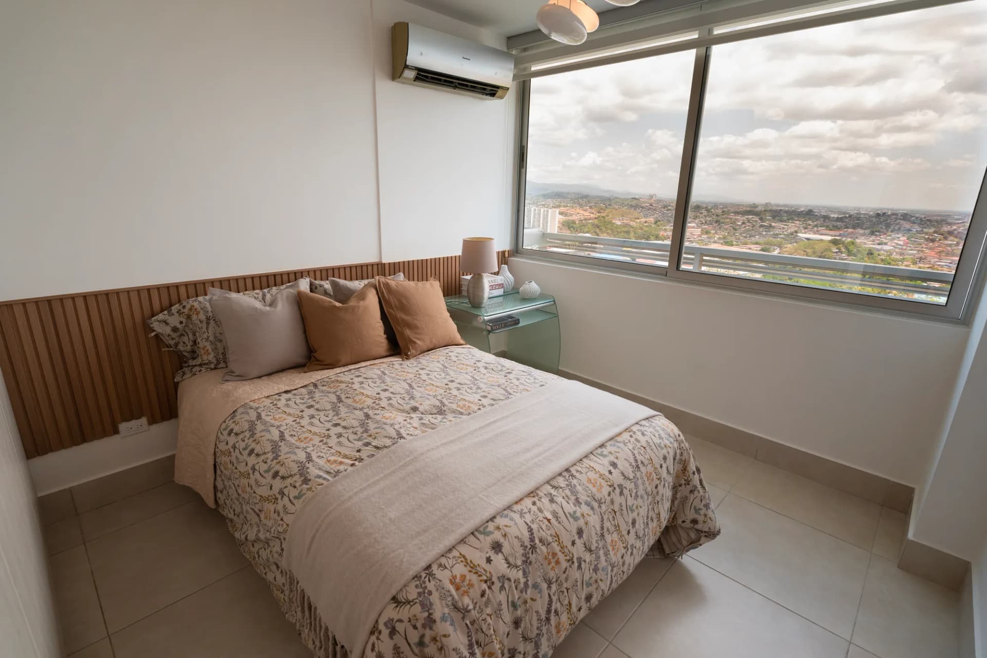 OK — apartamento en Sky Point